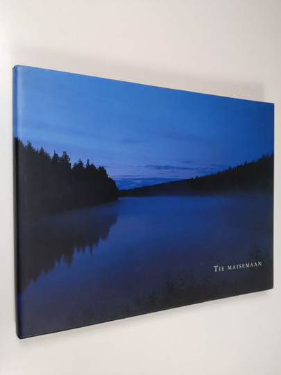 Pentti M Valmunen : Tie maisemaan = På väg i Finland = Scenic Finnish roads = Unterwegs in Finnland