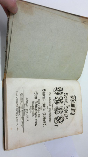 Johan Jusleen : Samling Af Kongl. Maj:ts Bref (1787) hwilka På inkomna förfrågningar om Lagens rätta förstånd, Eller Eljest i sådana mål Som ...