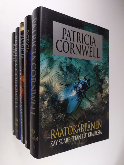 Patricia Cornwell : Patricia Cornwell-paketti (5 kirjaa) : Raatokärpänen ; Pedon leima ; Kuolleiden satama ; Tomuksi ja tuhkaksi ; Paljaat luut