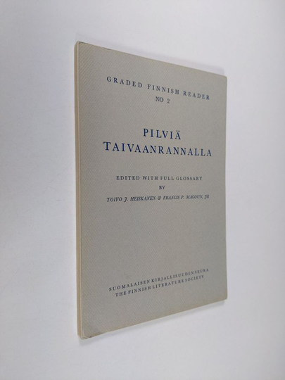 Erkki Koivusalo : Pilviä taivaanrannalla : a radioplay