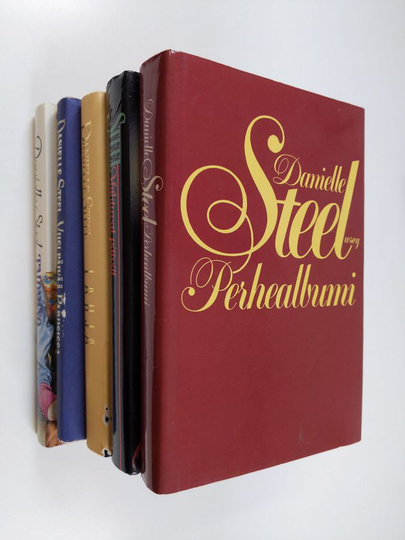 Danielle Steel : Danielle Steel- paketti (5 kirjaa) : Viisi päivää Pariisissa ; Lahja ; Vaihtuvat päivät ; Perhealbumi ; Palomino