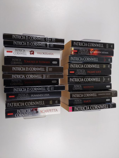 Cornwell setti (21 kirjaa)