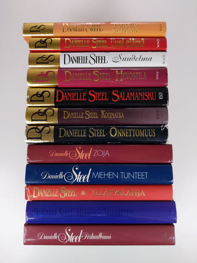 Danielle Steel : Danielle Steel - paketti (12 kirjaa) : Miehen tunteet / Onnettomuus / Yllätyslahja / Uusi elämä /Turvasatama /Kotimatka / Helmiä ...