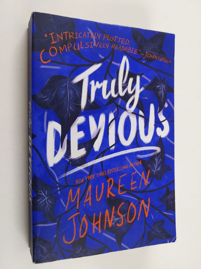 Maureen Johnson : Truly devious
