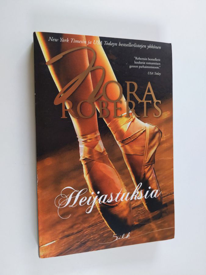 Nora Roberts : Heijastuksia