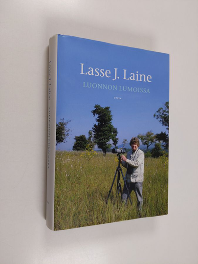 Lasse J. Laine : Luonnon lumoissa
