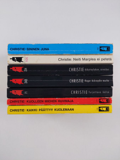 Agatha Christie : Agatha Christie-paketti (7 kirjaa) : Sininen juna ; Kaikki päättyy kuolemaan ; Kuolleen miehen huvimaja ; Tuijottava katse ; ...